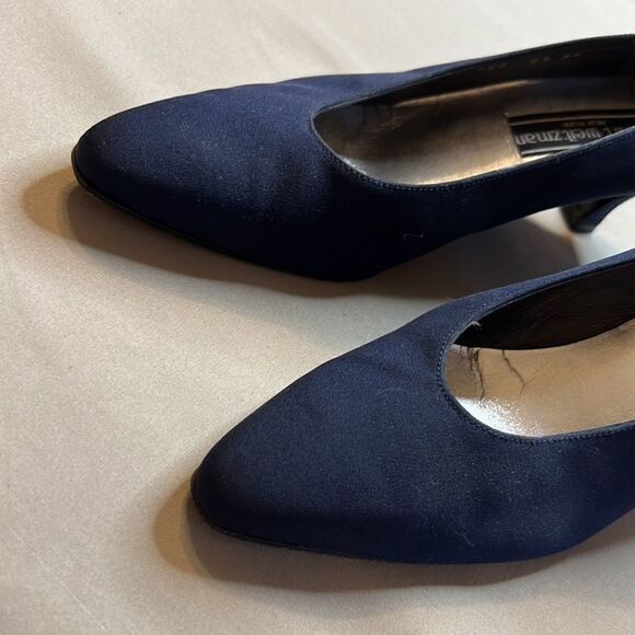 Stuart Weitzman Blue Dress Pumps - Size 8.5 AA - Picture 5 of 15